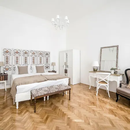 Beletage-boutique Hotel 3*