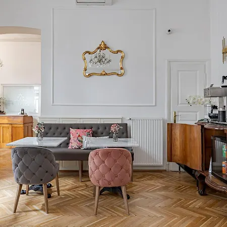 Beletage-boutique Hotel 4*