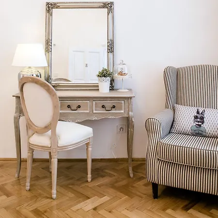 מלון Beletage-boutique 4*